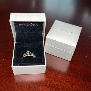Pandora Princess tiara crown ring